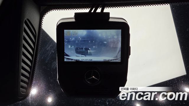 Mercedes-Benz A-Class 2020 — photo 12