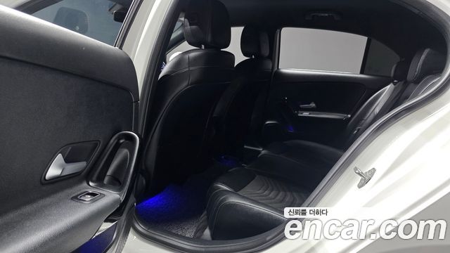 Mercedes-Benz A-Class 2020 — photo 26