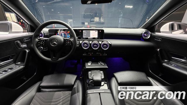 Mercedes-Benz A-Class 2020 — photo 7
