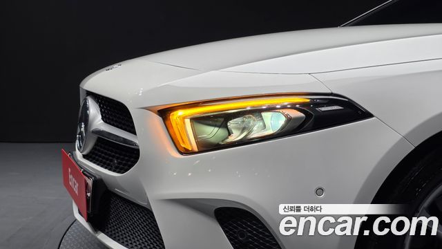 Mercedes-Benz A-Class 2020 — photo 28