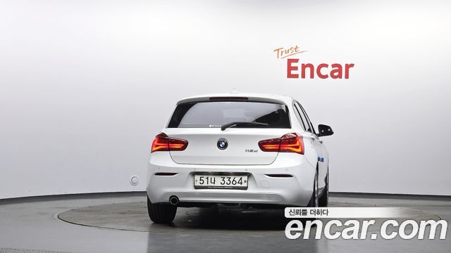 BMW 1-Series 2017 — photo 4