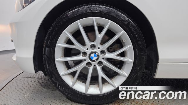 BMW 1-Series 2017 — photo 5