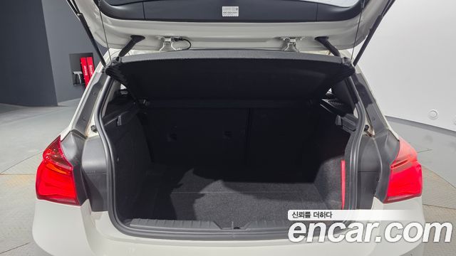 BMW 1-Series 2017 — photo 20