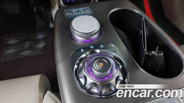 Genesis GV60 2022 — photo 12
