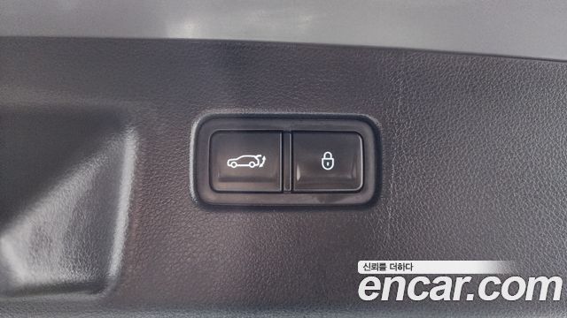 Genesis GV60 2022 — photo 24