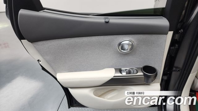 Genesis GV60 2022 — photo 15