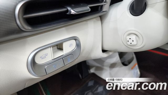 Genesis GV60 2022 — photo 28