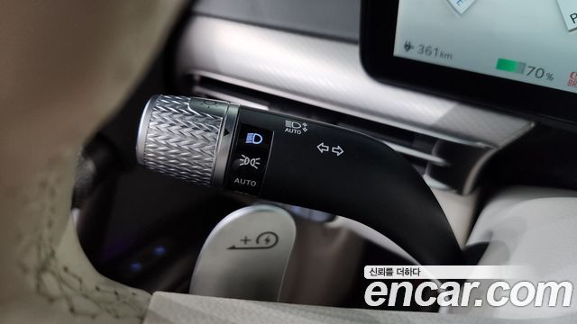 Genesis GV60 2022 — photo 37