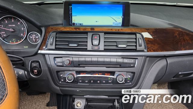 BMW 3-Series 2015 — photo 16