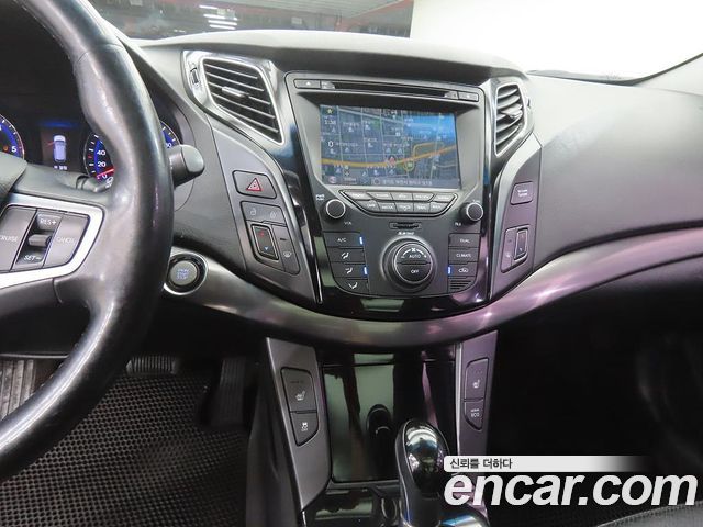 Hyundai i40 2012 — photo 10