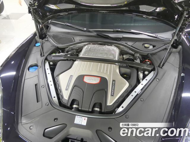 Porsche Panamera 2019 — photo 6