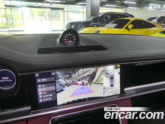 Porsche Panamera 2019 — photo 11
