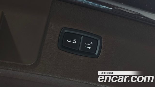 Porsche Cayenne 2021 — photo 25