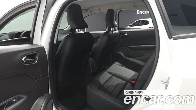 Renault Korea XM3 2023 — photo 11