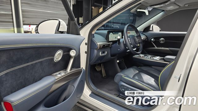 Genesis GV60 2022 — photo 13