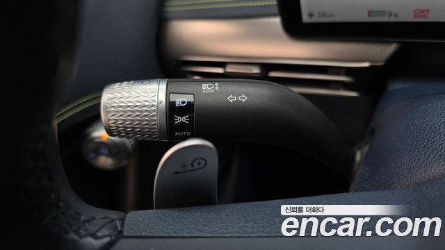 Genesis GV60 2022 — photo 27