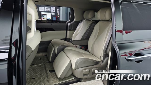Kia Canival 2025 — photo 17