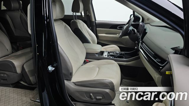 Kia Canival 2025 — photo 16