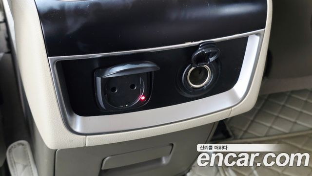 Kia Canival 2025 — photo 28