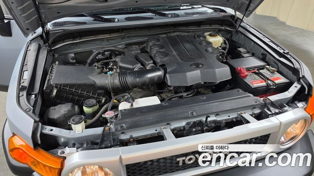 Toyota FJ Cruiser 2014 — photo 6