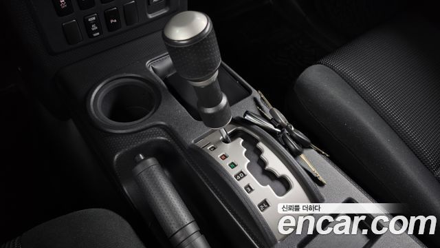 Toyota FJ Cruiser 2014 — photo 9