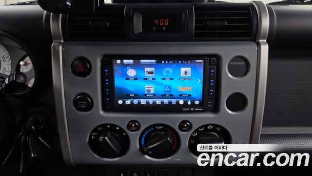 Toyota FJ Cruiser 2014 — photo 15
