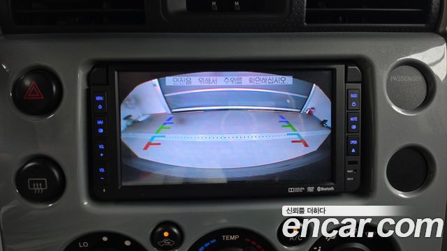 Toyota FJ Cruiser 2014 — photo 16