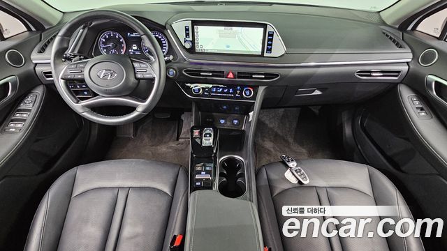Hyundai Sonata 2022 — photo 10