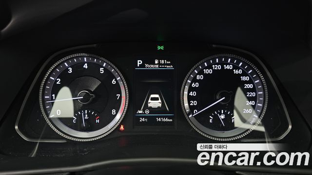 Hyundai Sonata 2022 — photo 11