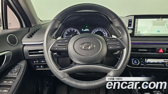 Hyundai Sonata 2022 — photo 19