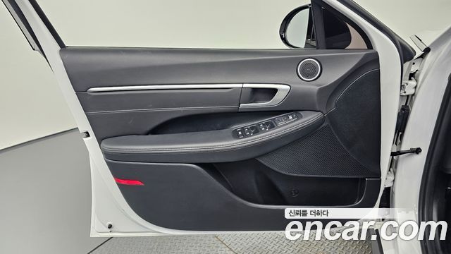 Hyundai Sonata 2022 — photo 14