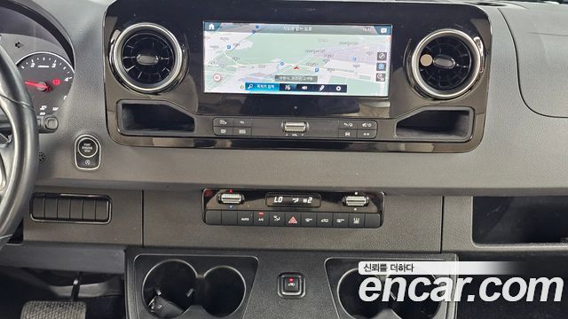 Mercedes-Benz Sprinter 2022 — photo 14