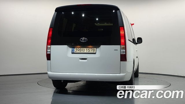 Hyundai Staria 2022 — photo 4