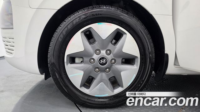 Hyundai Staria 2022 — photo 5