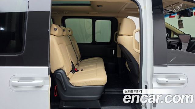 Hyundai Staria 2022 — photo 17