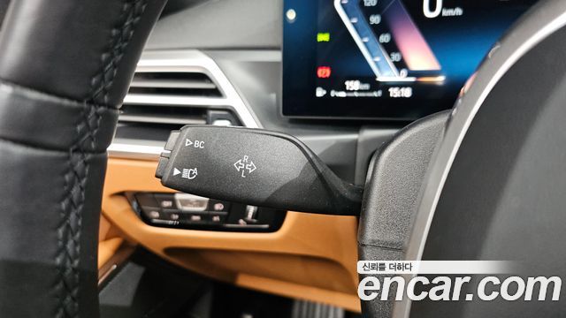 BMW 3-Series 2025 — photo 21
