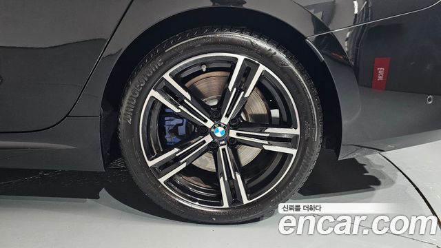 BMW 3-Series 2025 — photo 7