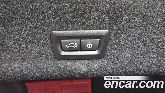 BMW 3-Series 2025 — photo 35