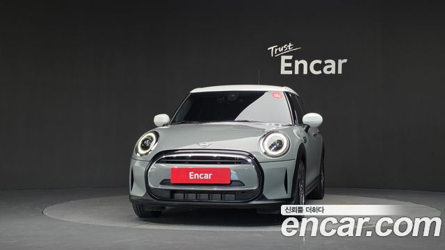 Mini Cooper 2023 — photo 3