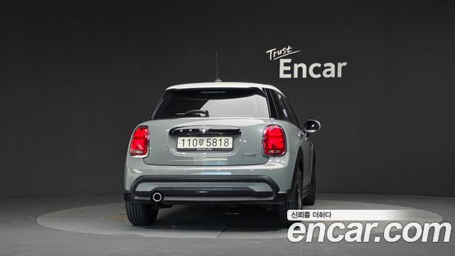 Mini Cooper 2023 — photo 4