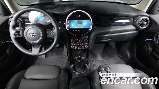 Mini Cooper 2023 — photo 10