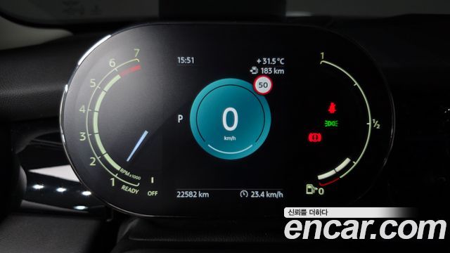 Mini Cooper 2023 — photo 11