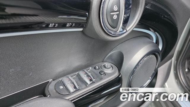 Mini Cooper 2023 — photo 19