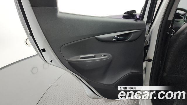 Chevrolet Korea Spark 2016 — photo 15
