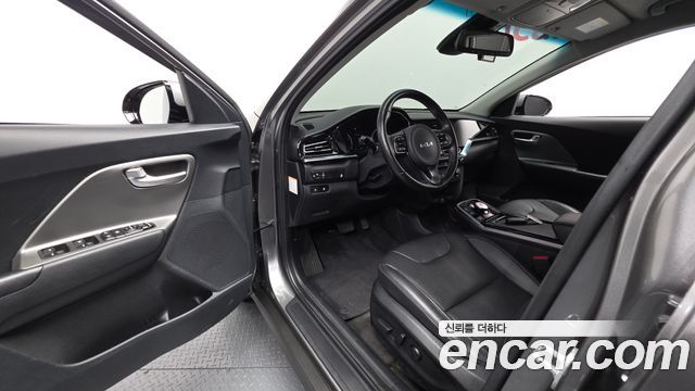 Kia Niro 2023 — photo 13