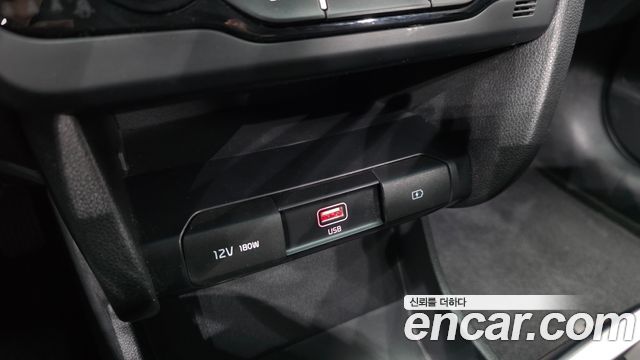Kia Niro 2023 — photo 19