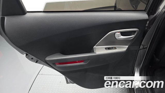 Kia Niro 2023 — photo 15