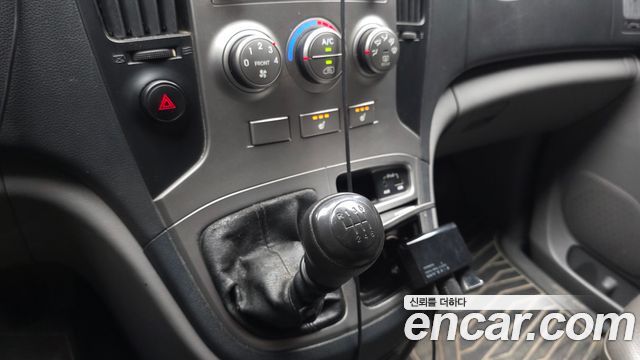 Hyundai Starex 2014 — photo 9