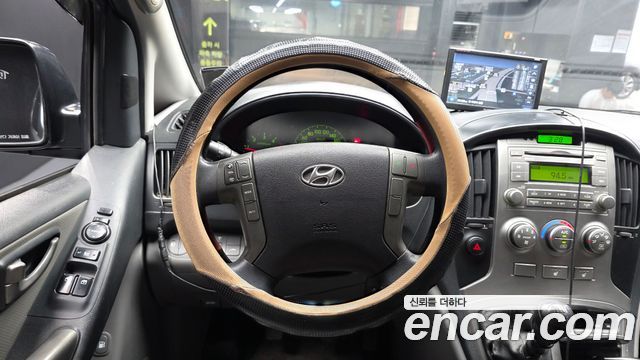 Hyundai Starex 2014 — photo 13