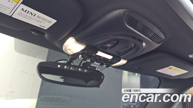 Mini Cooper 2019 — photo 18